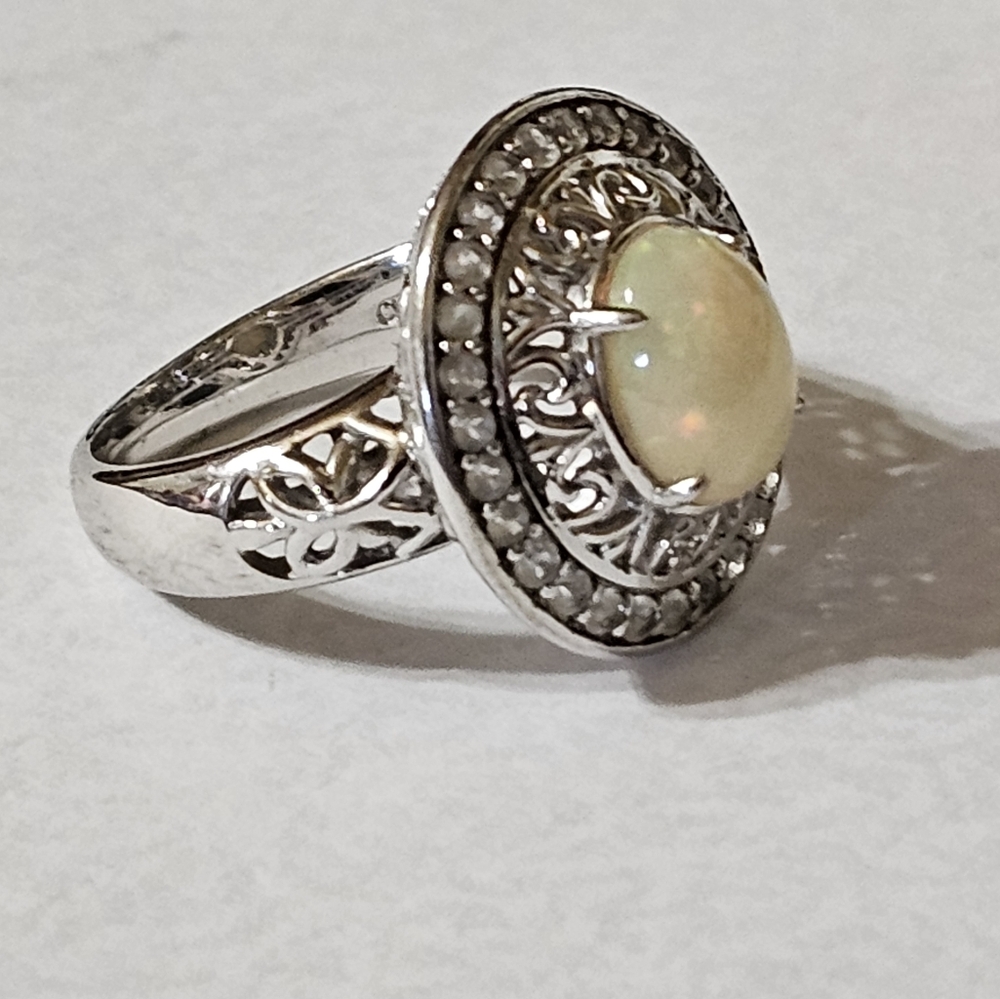 Genuine Victoria Wieck Welo Opal & White Topaz Ring Size 9! - Picture 13 of 14